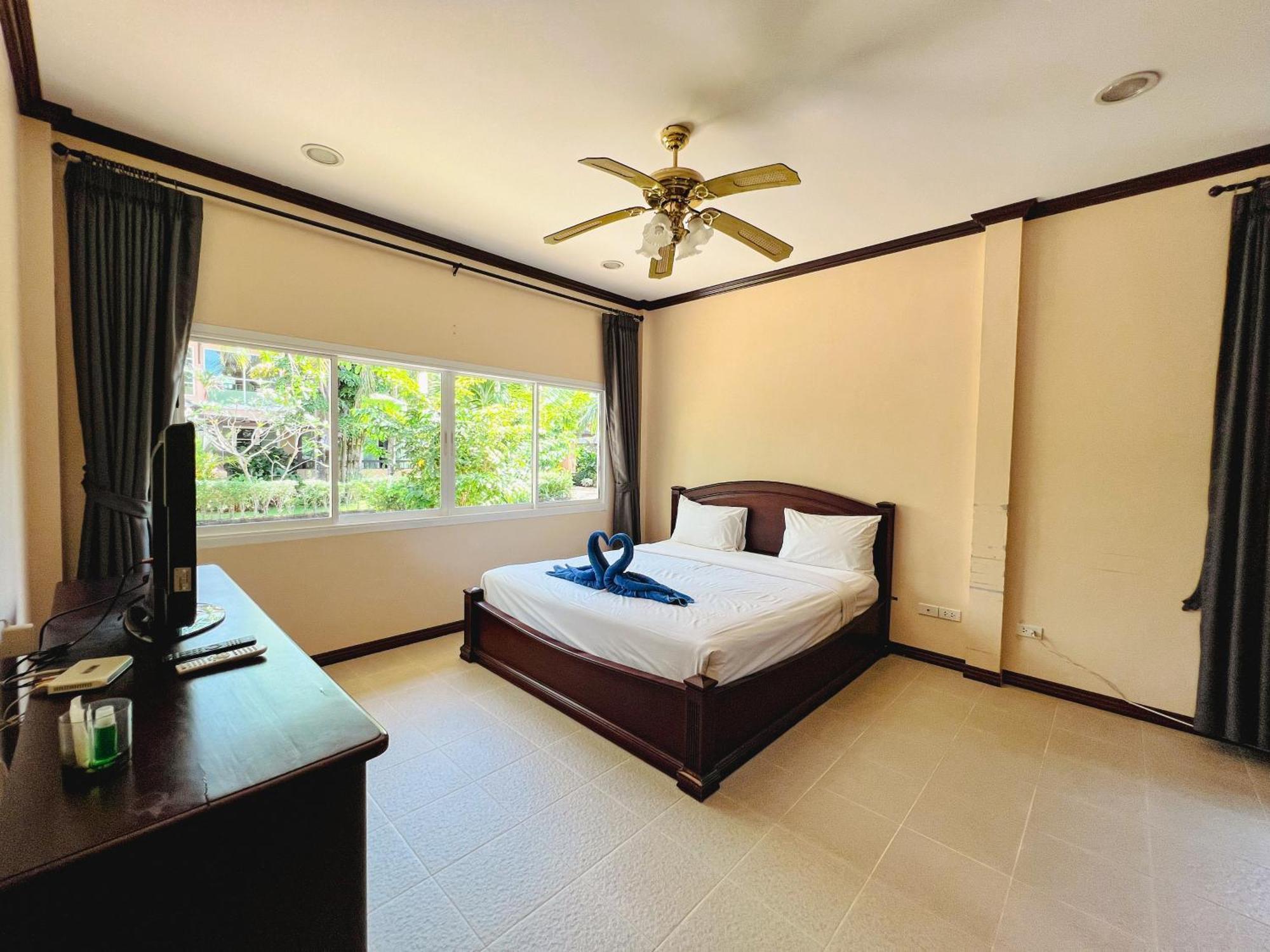 Baan Faa Talaychan Resort Chao Lao Beach Exterior photo