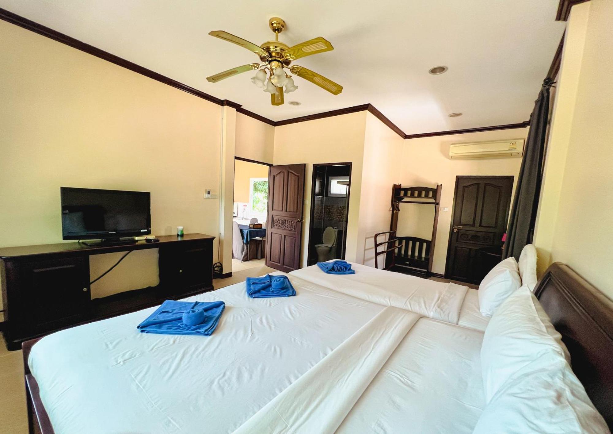 Baan Faa Talaychan Resort Chao Lao Beach Exterior photo