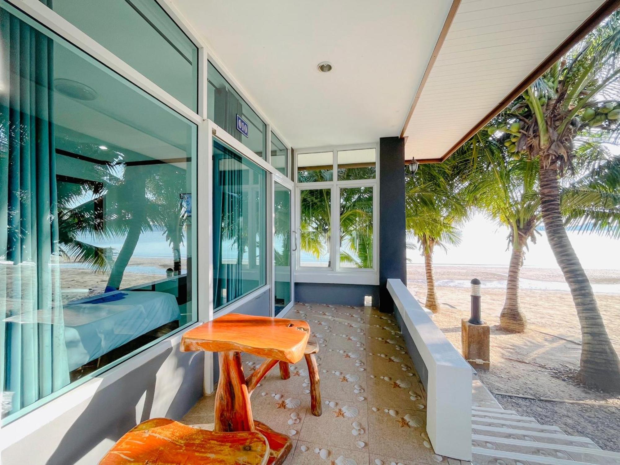 Baan Faa Talaychan Resort Chao Lao Beach Exterior photo