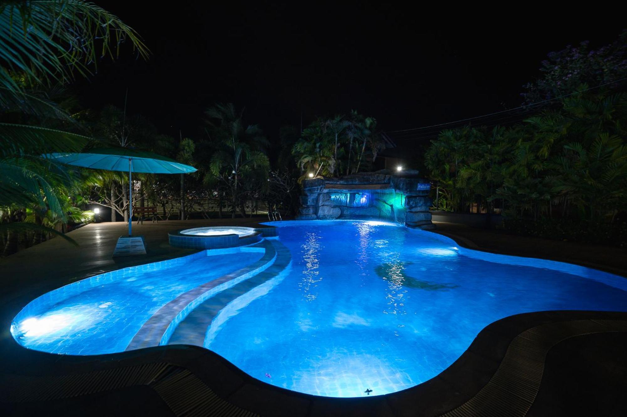 Baan Faa Talaychan Resort Chao Lao Beach Exterior photo